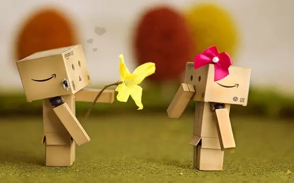 Tỏ tình tiếng Trung là gì? Câu nói nào hiệu quả?